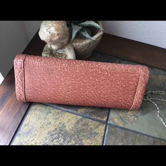 Clutch - Picture 3 of 8